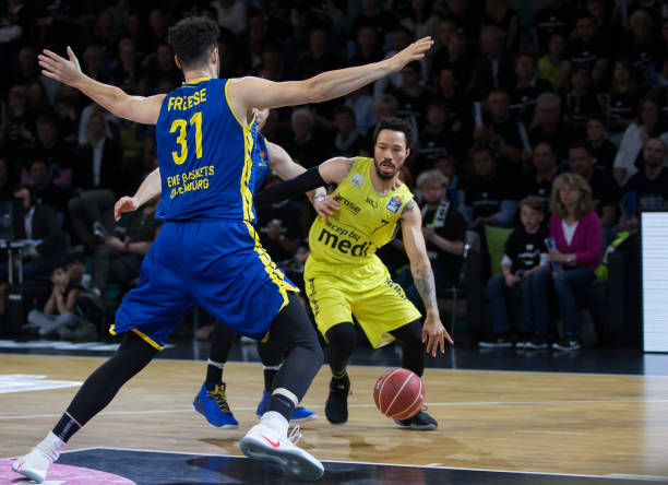 但面对欧洲 但面对欧洲